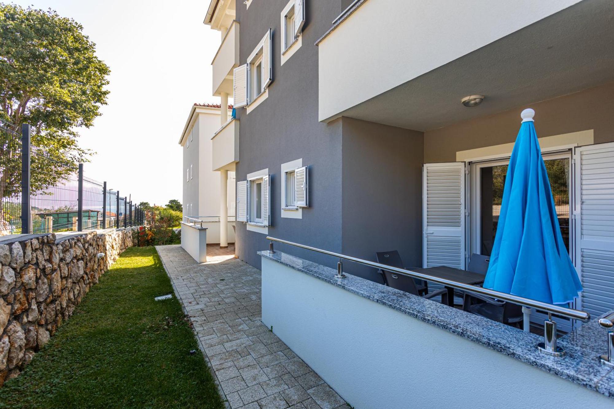 Apartments Crnekovic Tomislava 8A Baška Eksteriør bilde