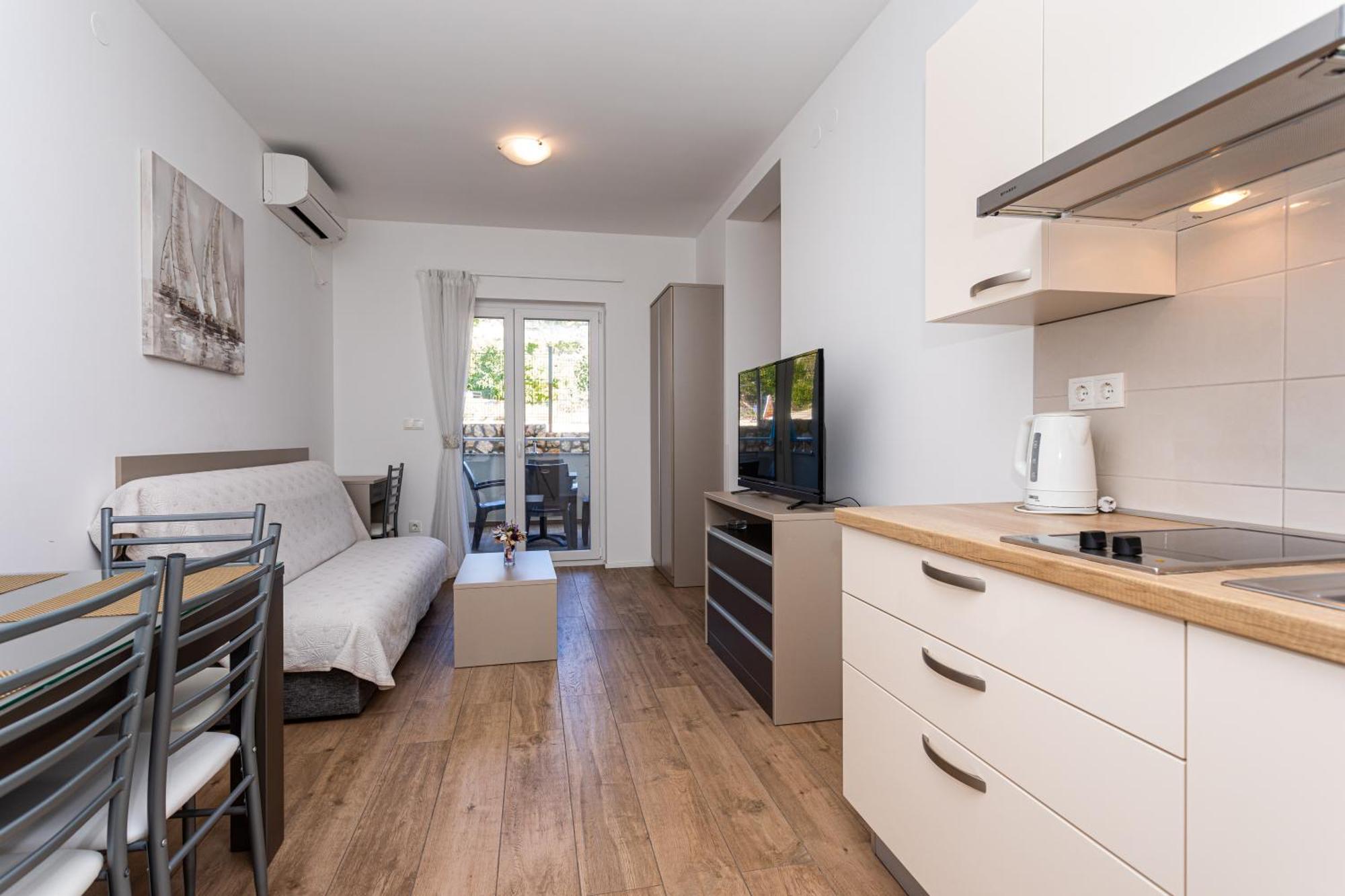 Apartments Crnekovic Tomislava 8A Baška Eksteriør bilde