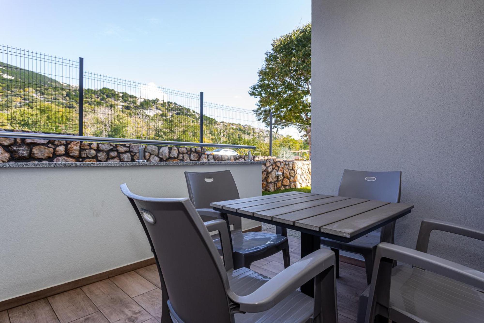 Apartments Crnekovic Tomislava 8A Baška Eksteriør bilde