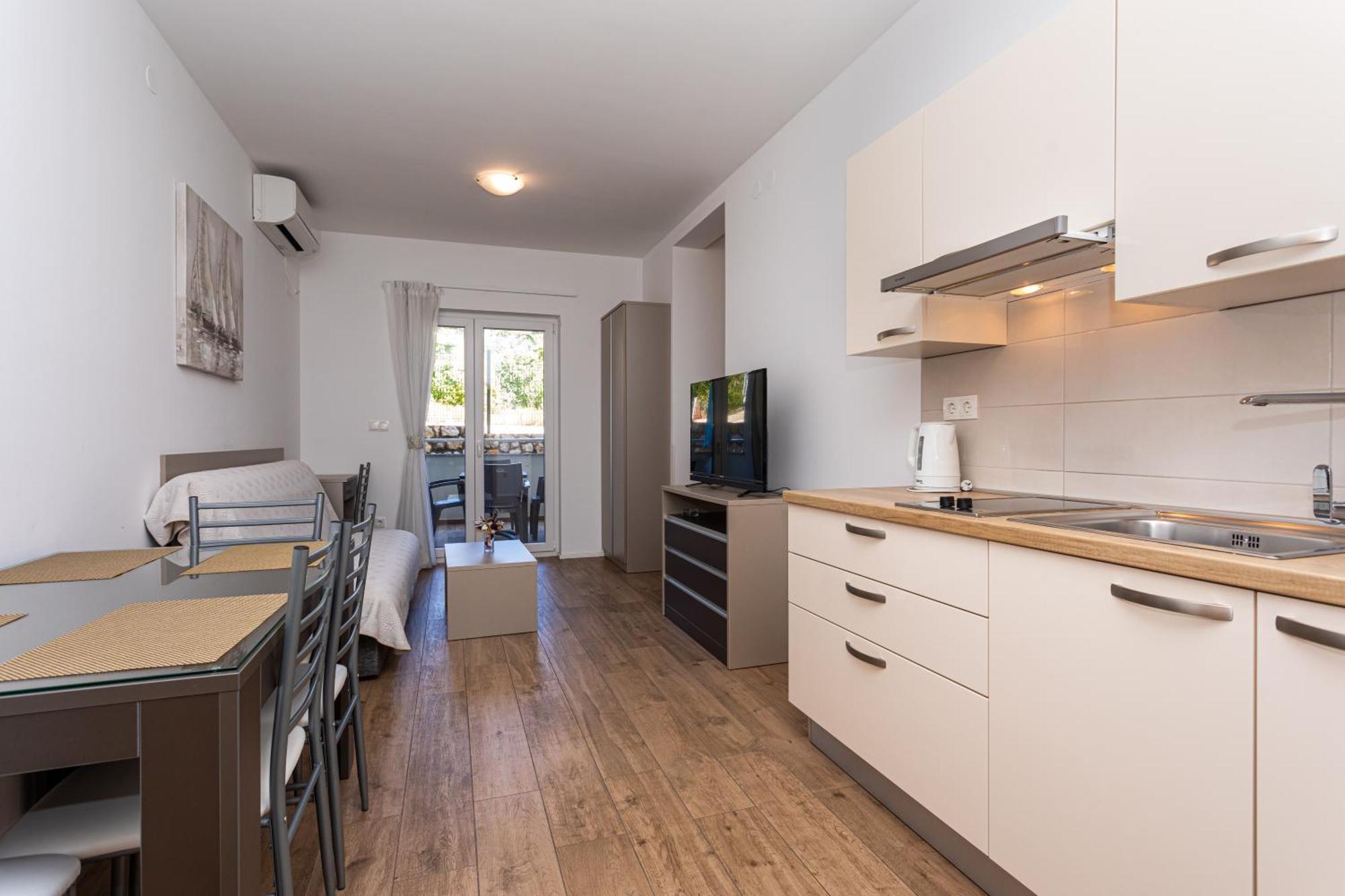 Apartments Crnekovic Tomislava 8A Baška Eksteriør bilde