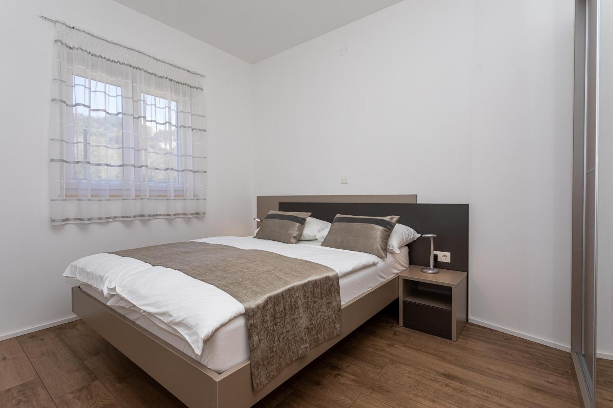 Apartments Crnekovic Tomislava 8A Baška Eksteriør bilde
